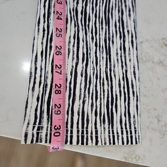 Joseph Ribkoff Black & White Striped Stretch Pullon Pants Size 10 - Picture 10 of 14